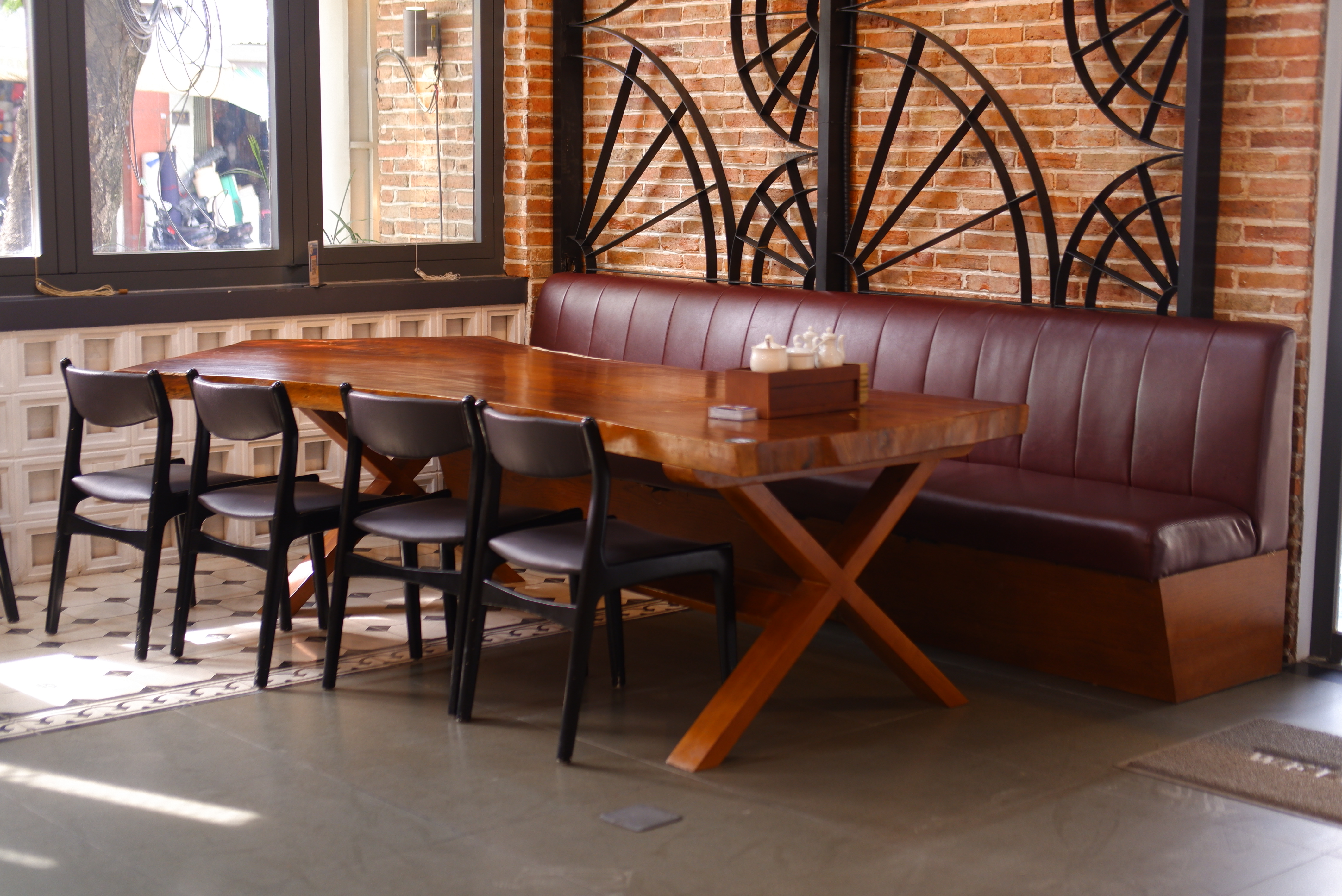 Không gian nhà hàng